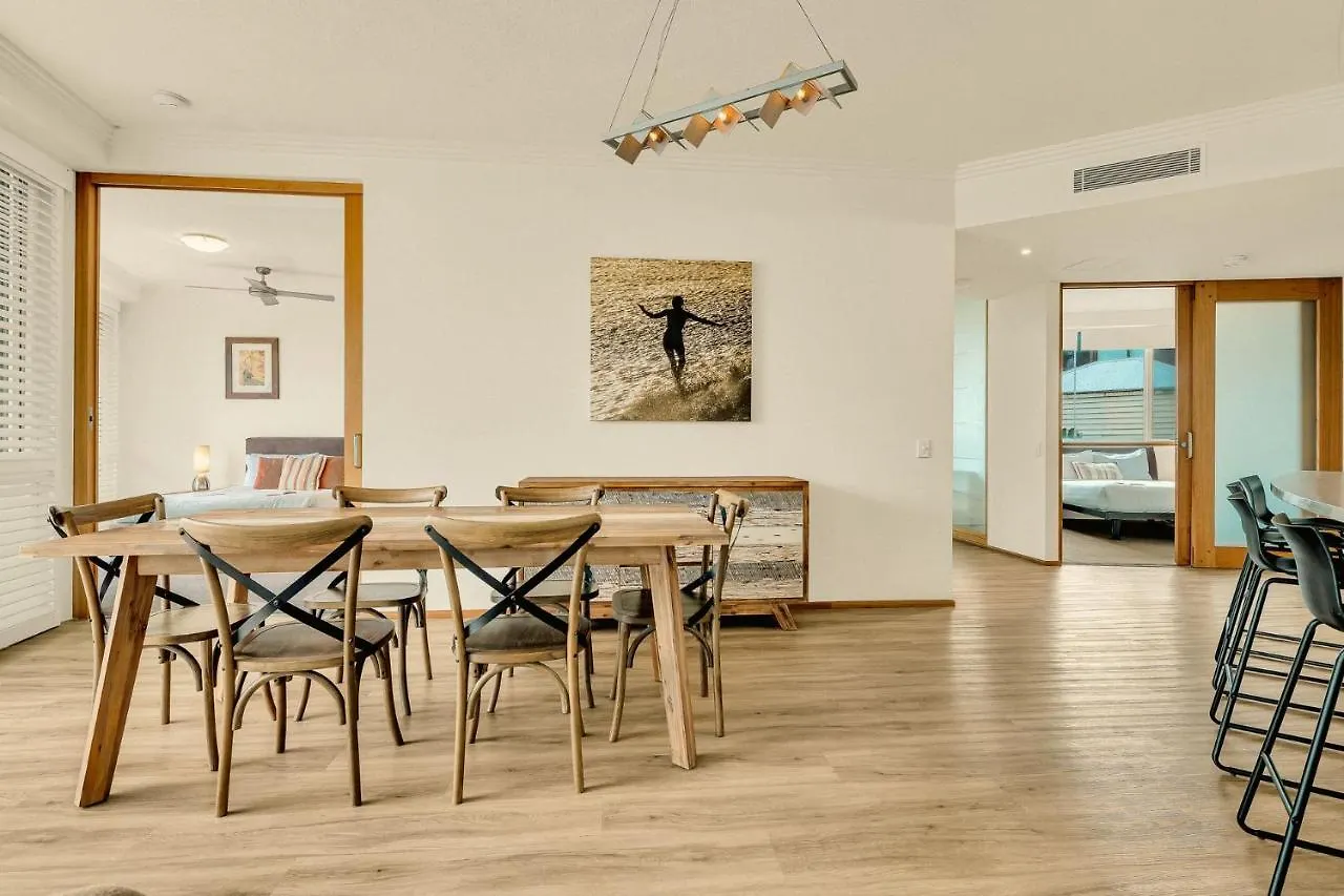 Waves 203 On Currumbin Gold Coast