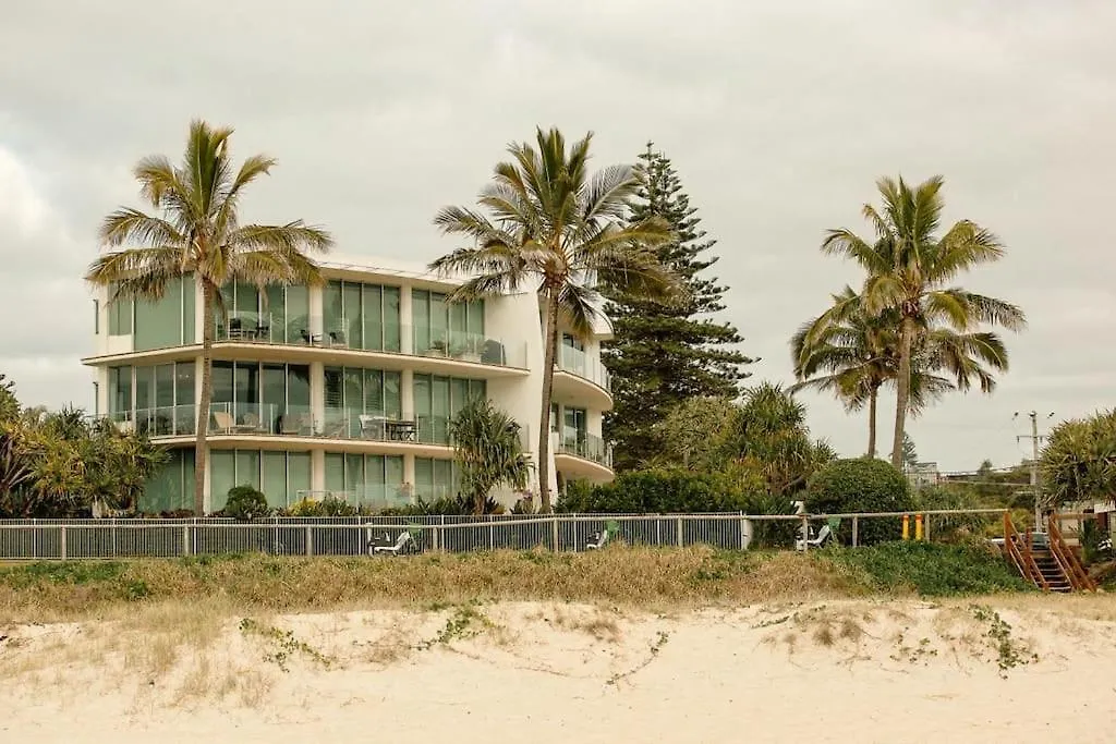 Waves 203 On Currumbin Gold Coast